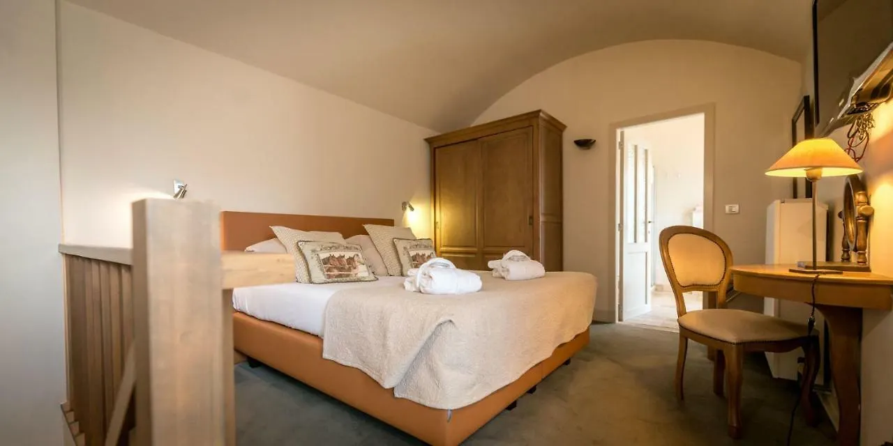 Hotel Jan Brito Bruges 4*,